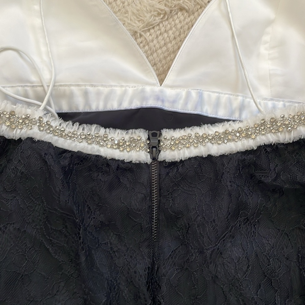 New Alice + Olivia Cairo Embellished Bow Mini Dress - Picture 9 of 9